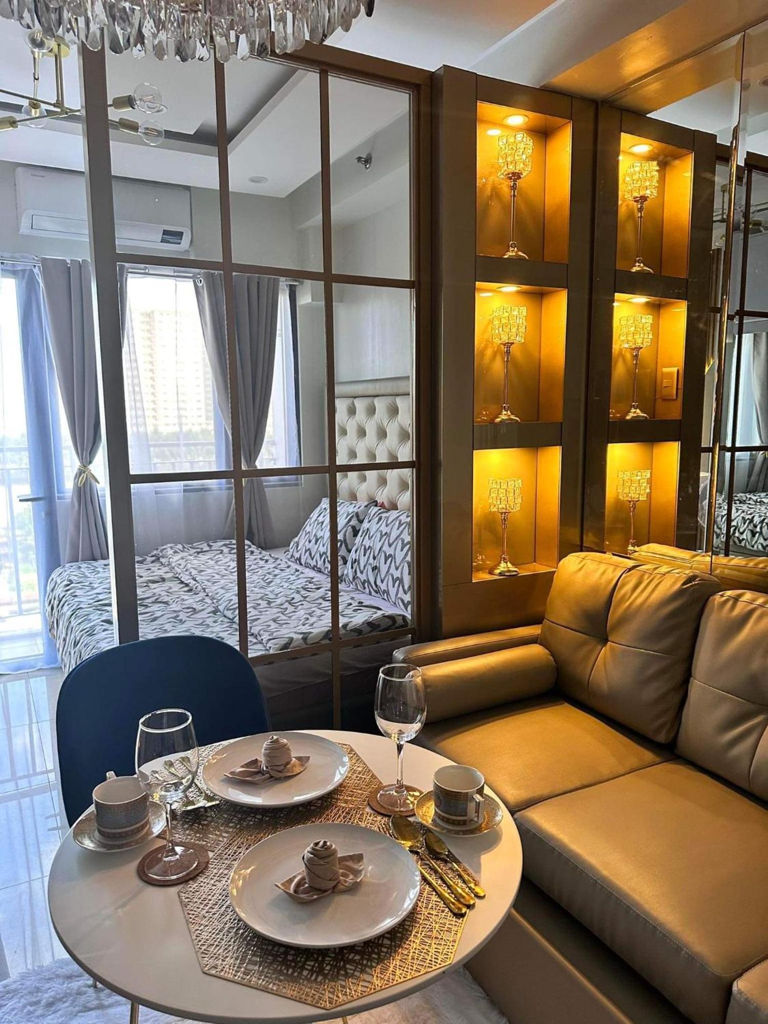 Deluxe Suites Razelles 2 At Shore 2 Residences Tower 1 Pasay Exterior photo